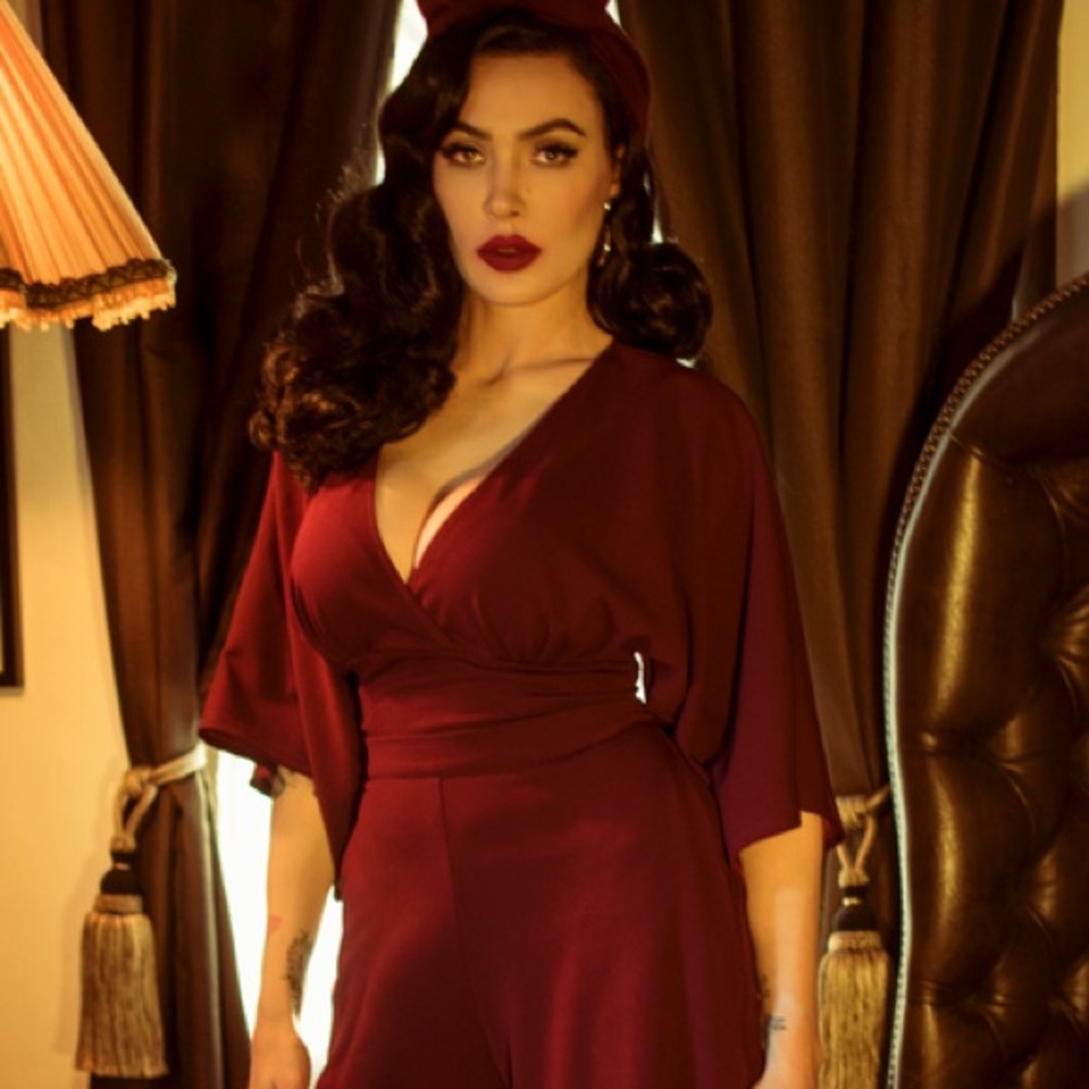 La femme en noir bauhaus top in oxblood burgundy medium